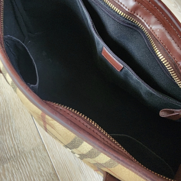 Burberry Hymarket Tote - Picture 15 of 16